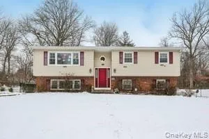 $740,000 | 14 Westlyn Drive, Bardonia, NY 10954