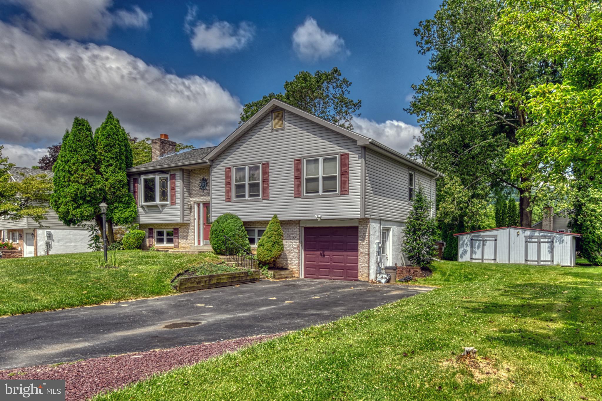 4823 Farming Ridge Boulevard Reading, PA 19606 - Photo 12 of 28 Gallery Image 12