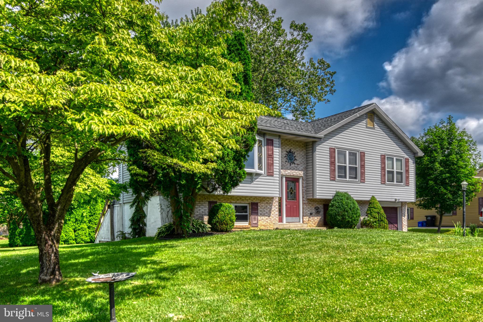4823 Farming Ridge Boulevard Reading, PA 19606 - Photo 2 of 28 Gallery Image 2