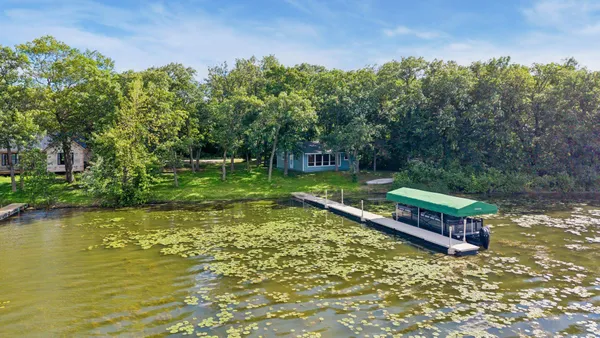 $299,900 | 11388 49th Street, Clear Lake, MN 55319