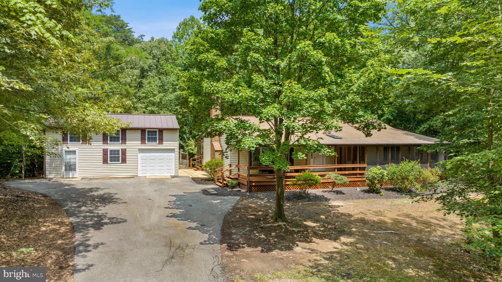 43560 Little Cliffs Road Hollywood, MD 20636 - Photo 6 of 49 Gallery Image 6