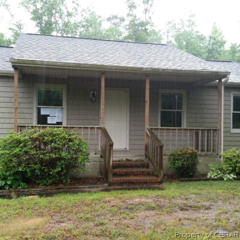 4128 Shelly Road Hayes, VA 23072 - Photo 1 of 7 Gallery Image 1