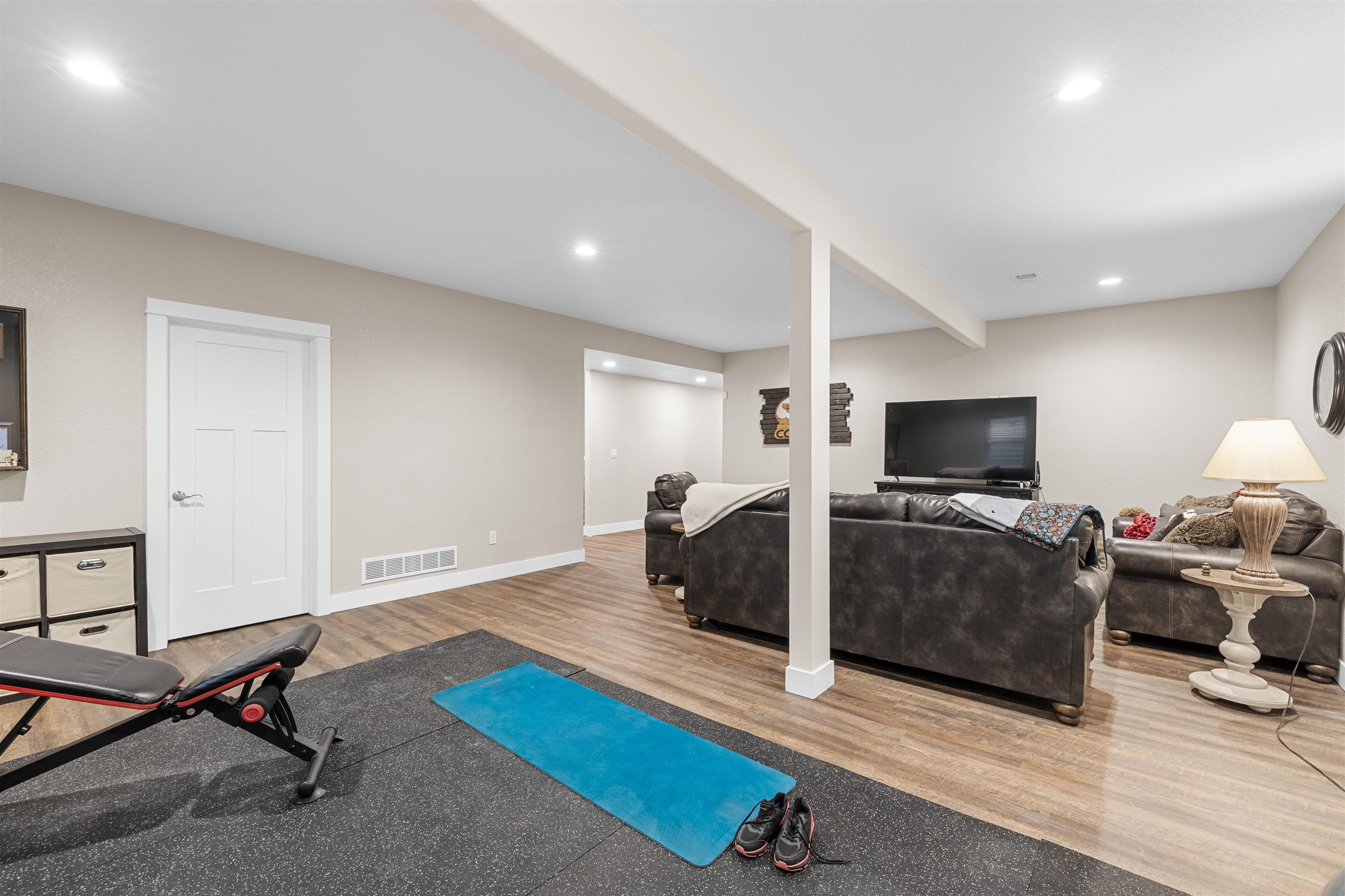 2862 Heathrow Avenue Casper, WY 82609 - Photo 36 of 50