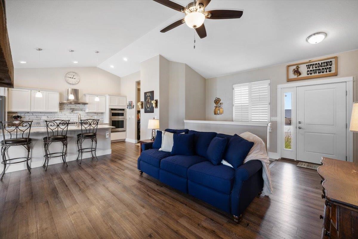 2862 Heathrow Avenue Casper, WY 82609 - Photo 7 of 50