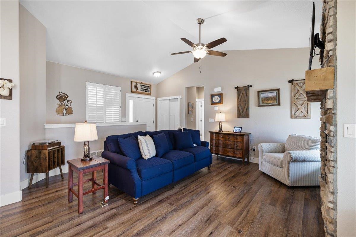 2862 Heathrow Avenue Casper, WY 82609 - Photo 8 of 50