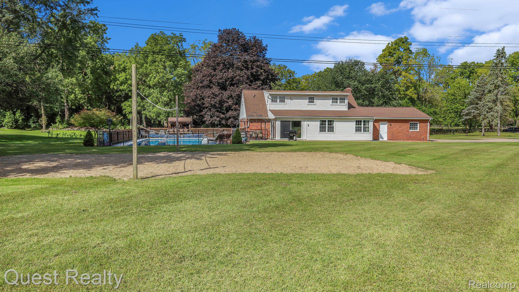 9290 Allen Road Clarkston, MI 48348 - Photo 7 of 56 1.8 acres! Volleyball court & pool!