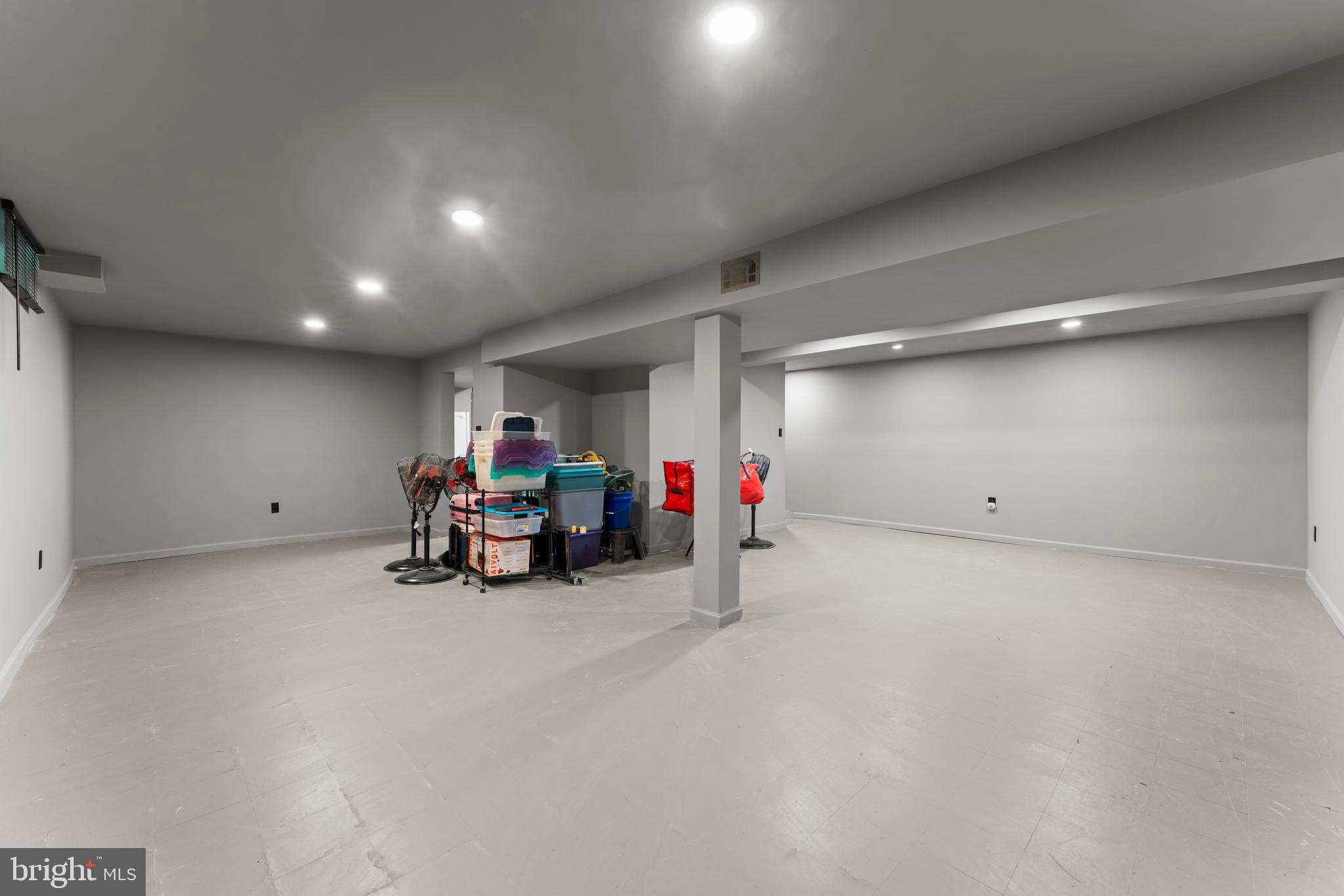 1922 Brookdale Road Baltimore, MD 21244 - Photo 24 of 33 a view of car garage