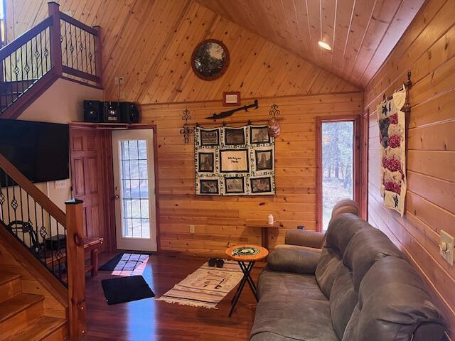 1990 Skocelas Road South Manistee, MI 49660 - Photo 20 of 54 IMG_9626