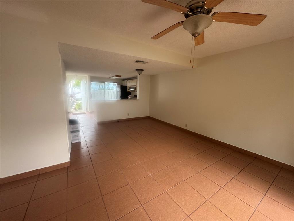 2845 Northeast 15th Street Pompano Beach, FL 33062 - Photo 3 of 9
