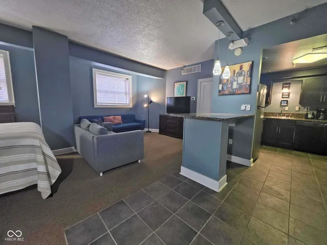 $125,000 | 230 9th Street, Unit 109, Indianapolis, IN 46204