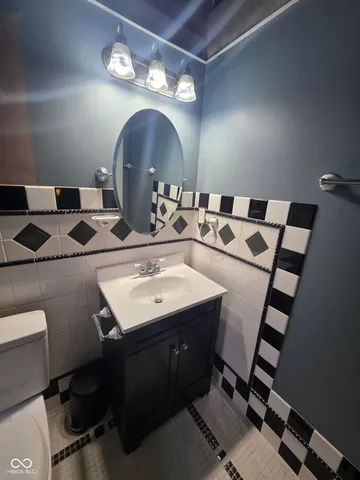 $125,000 | 230 9th Street, Unit 109, Indianapolis, IN 46204