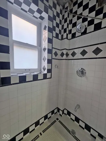 $125,000 | 230 9th Street, Unit 109, Indianapolis, IN 46204