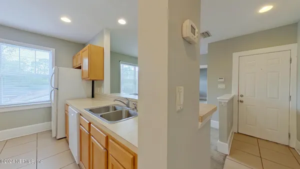 $1,000 | 2920 Dellwood Avenue, Unit 4, Jacksonville, FL 32205
