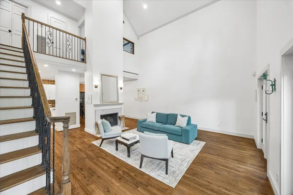 $3,500 | 6013 Inwood Drive, Unit A, Houston, TX 77057