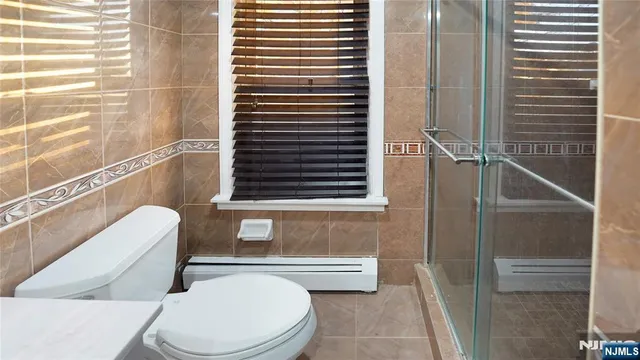 $499,999 | 25 College Place, Ridgefield Park, NJ 07660