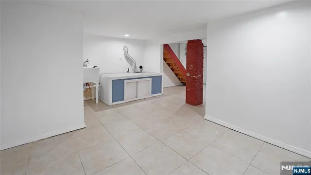 $499,999 | 25 College Place, Ridgefield Park, NJ 07660