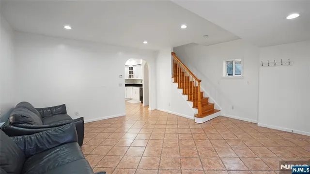 $499,999 | 25 College Place, Ridgefield Park, NJ 07660
