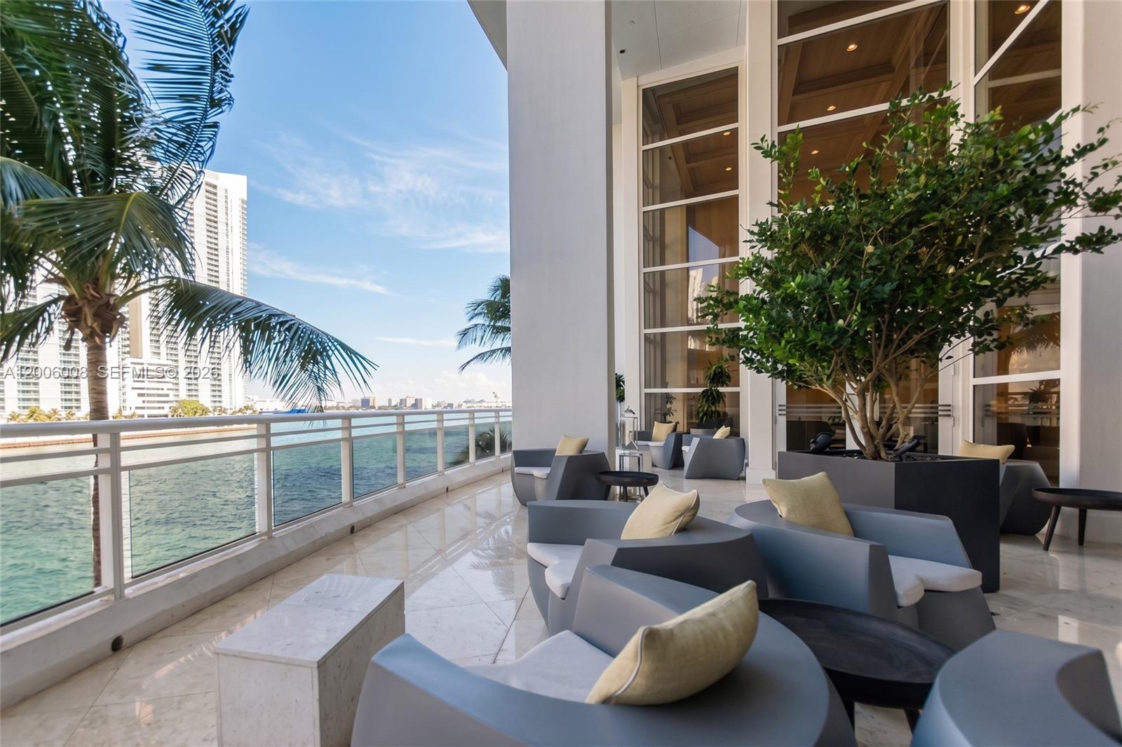 901 Brickell Key Boulevard, Unit 1009 Miami, FL 33131 - Photo 28 of 33