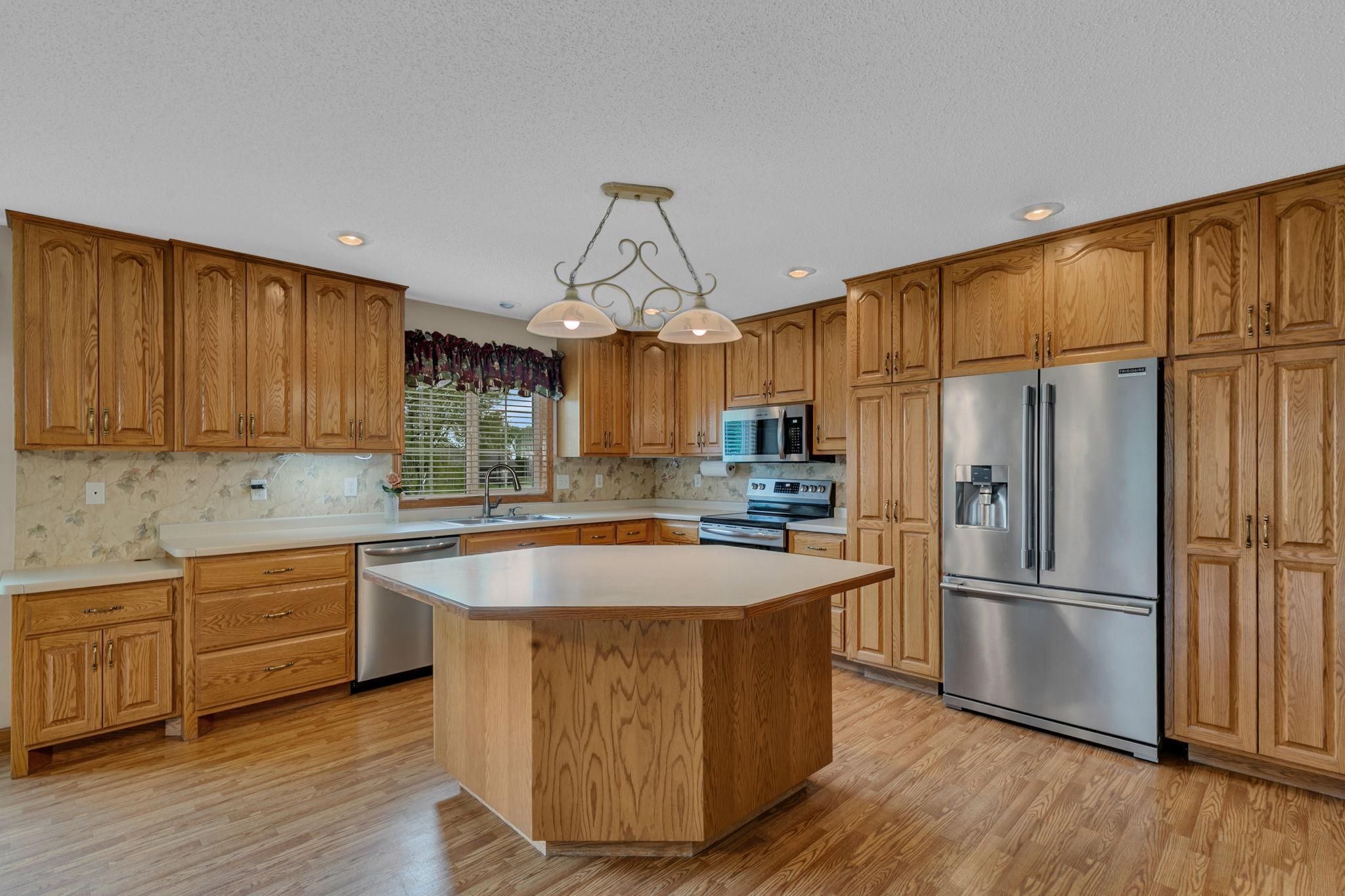 331 Countryside Lane Albany, MN 56307 - Photo 7 of 39