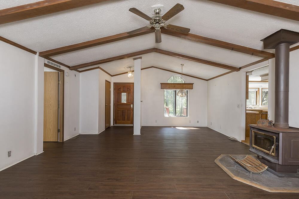660 East Fork Road Williams, OR 97544 - Photo 11 of 45 11
