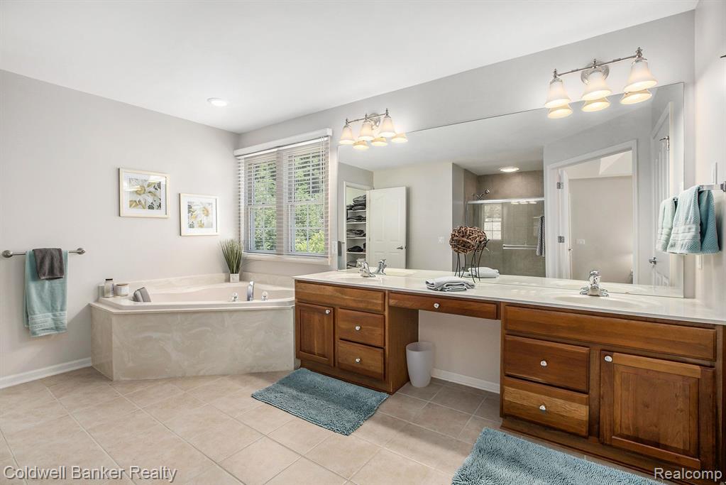 1449 Trinity Road Canton, MI 48187 - Photo 14 of 40