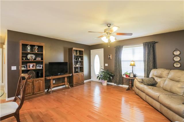 1020 Rock Springs Road Bethpage, TN 37022 - Photo 5 of 17 Gallery Image 5