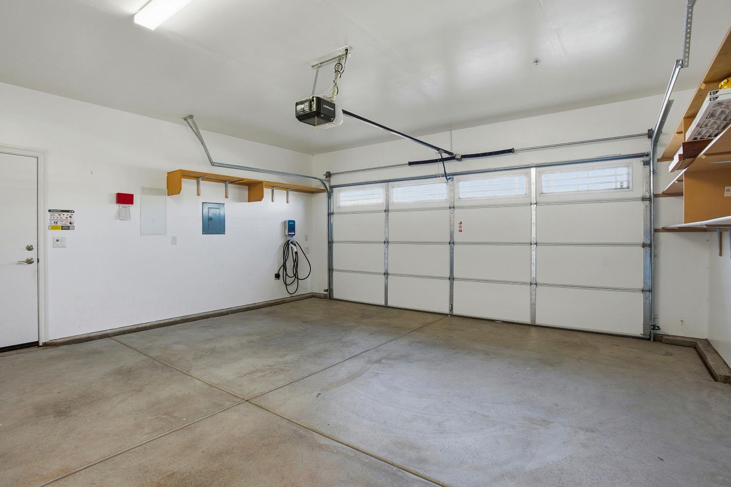 1112 Audrey Court Galt, CA 95632 - Photo 27 of 37 a view of a garage