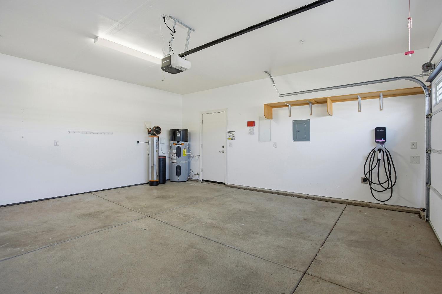 1112 Audrey Court Galt, CA 95632 - Photo 28 of 37 a view of an empty room