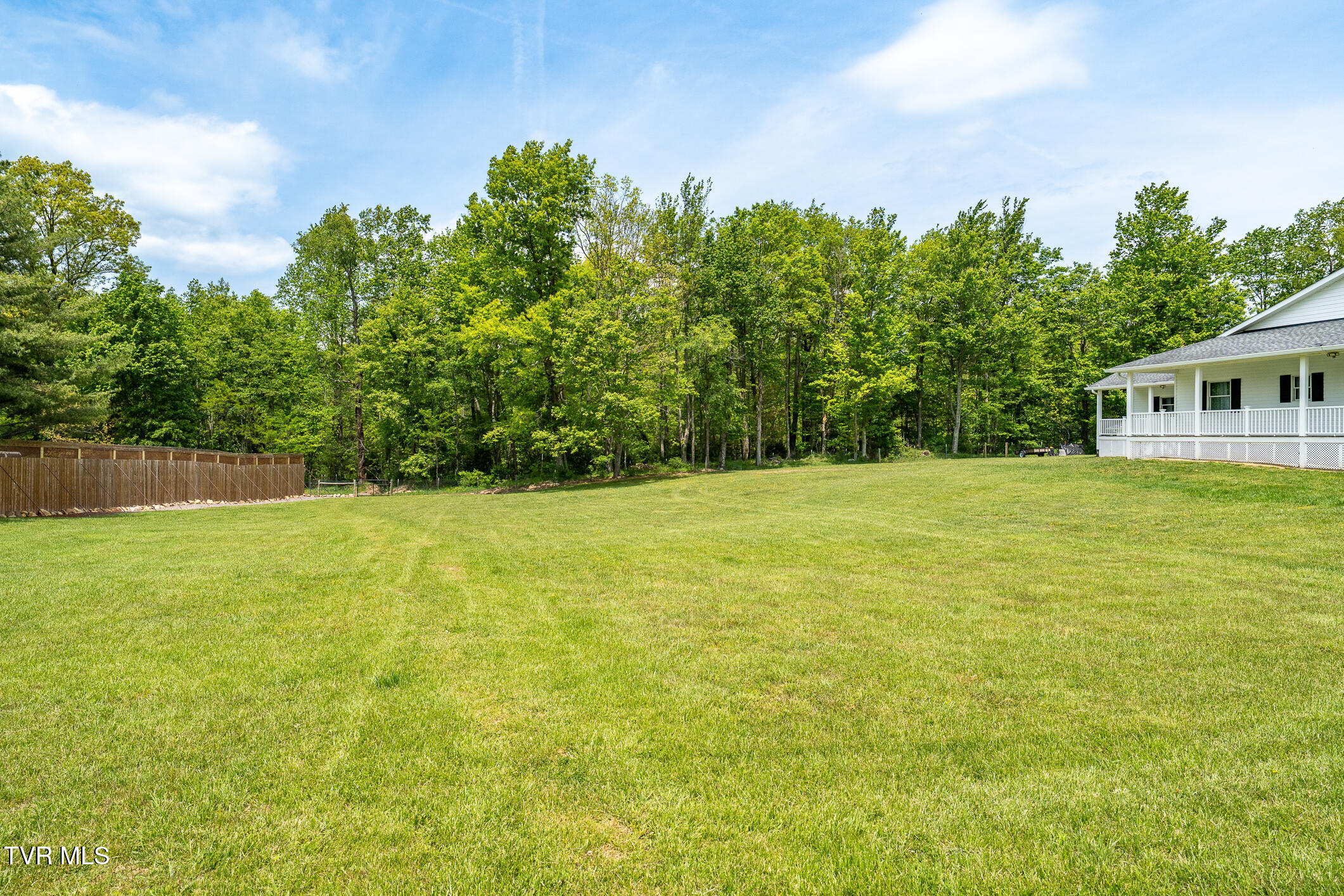 533 Harmon Road Mountain City, TN 37683 - Photo 8 of 75 533 Harmon Road (8 of 74)