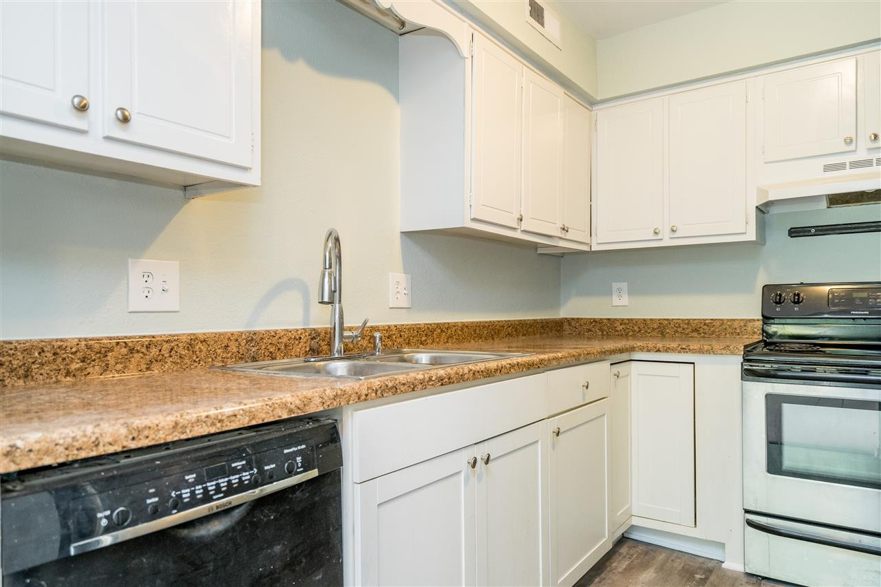 528 Pine Ridge Place Raleigh, NC 27609 - Photo 14 of 25 Photo 14