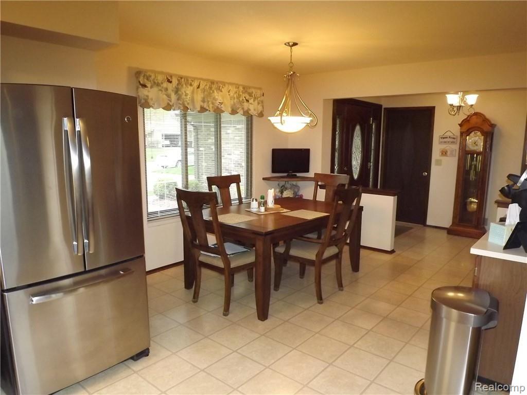 2191 Warrington Road Rochester Hills, MI 48307 - Photo 9 of 17