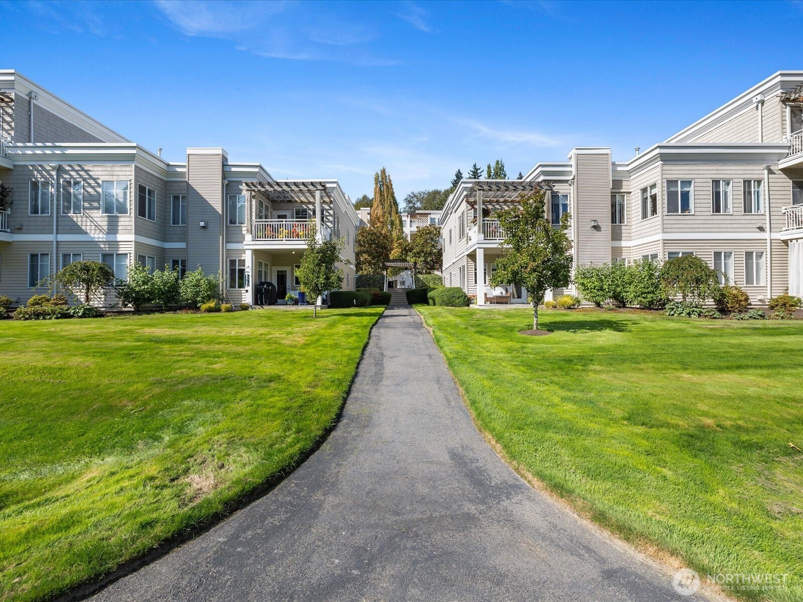 17426 Bothell Way Northeast, Unit A407 Bothell, WA 98011 - Photo 31 of 36