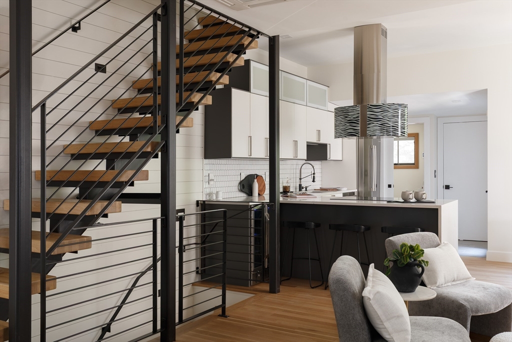 7 Lopez Street, Unit 7 Cambridge, MA 02139 - Photo 3 of 28