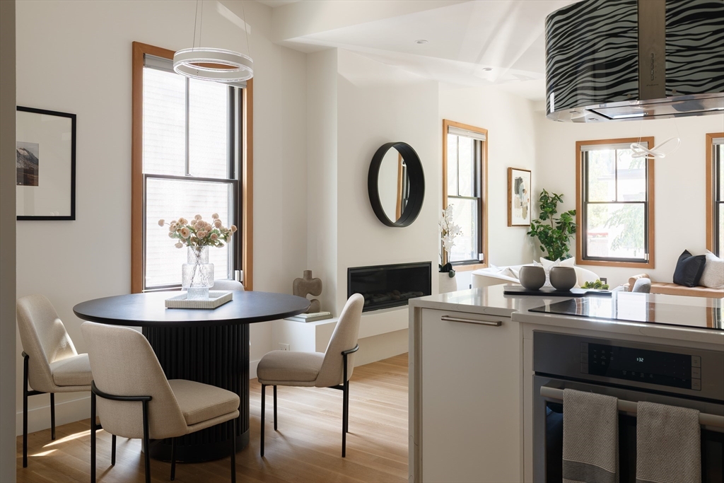 7 Lopez Street, Unit 7 Cambridge, MA 02139 - Photo 8 of 28