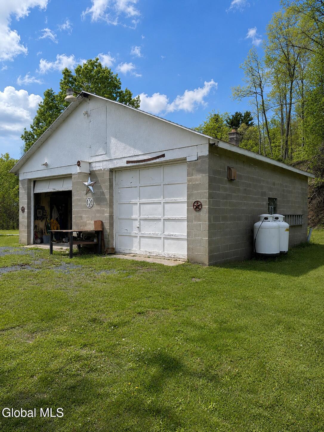 352 Hansen Road Schaghticoke, NY 12154 - Photo 11 of 12 -