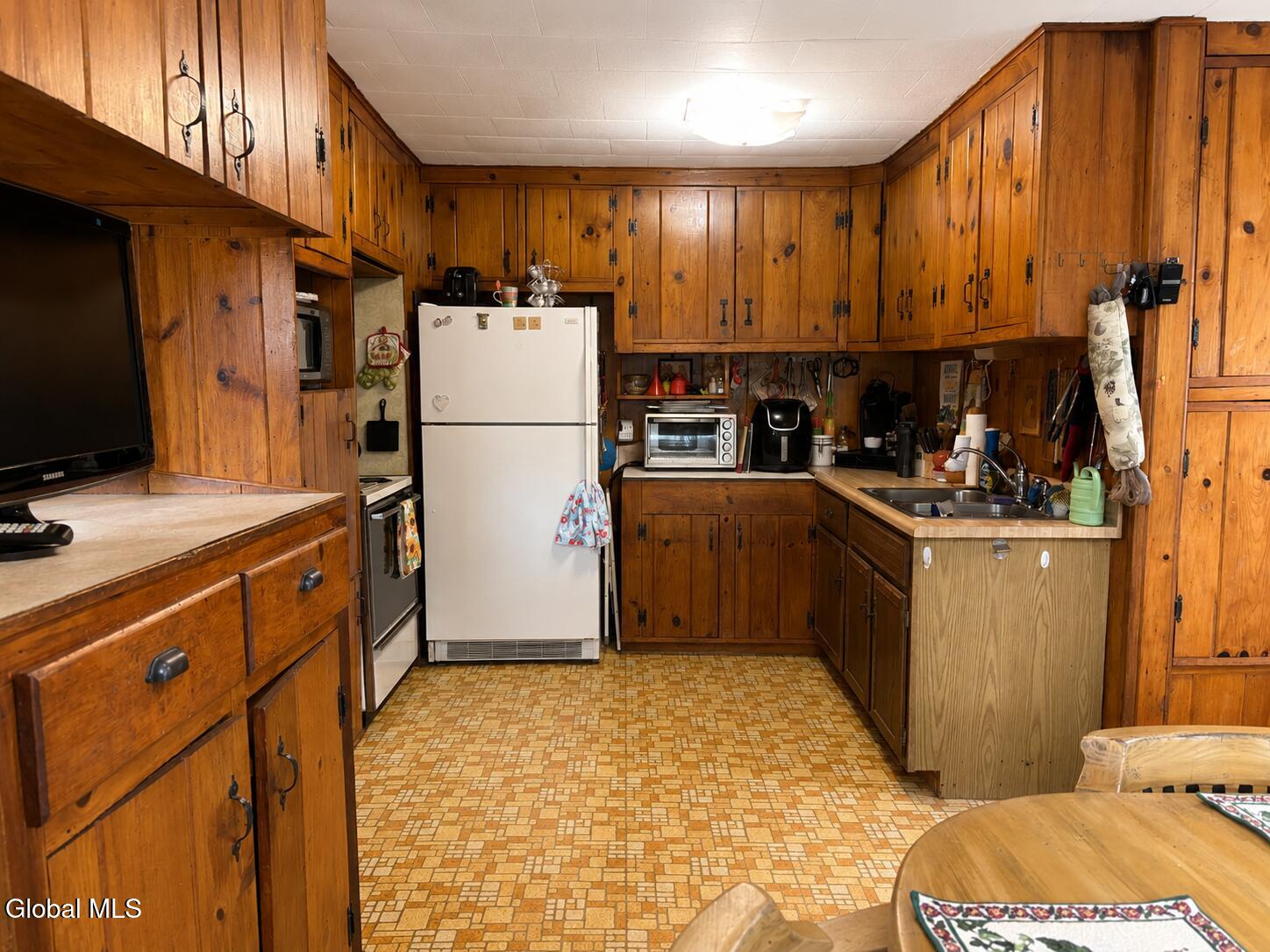 352 Hansen Road Schaghticoke, NY 12154 - Photo 5 of 12 5