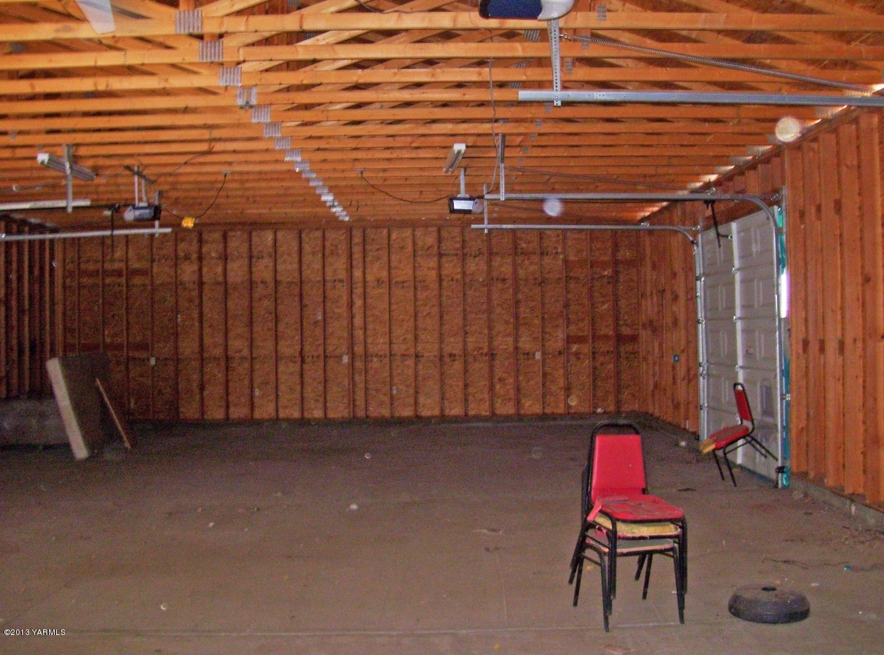166902 West Johnson Road Prosser, WA 99350 - Photo 22 of 29 a view of a room with wooden walls