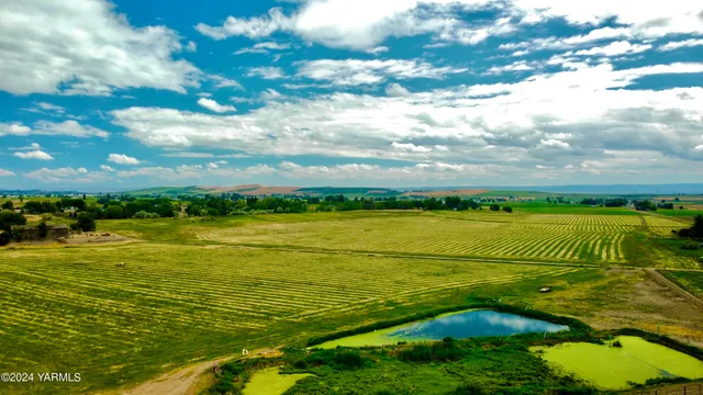 a view of an ocean from a balcony