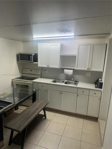 $500,000 | 13874 Southwest 256th Terrace, Homestead, FL 33032