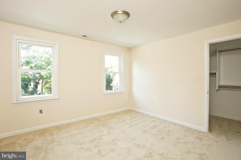 607 Tunbridge Road Baltimore, MD 21212 - Photo 13 of 30 Interior (General)