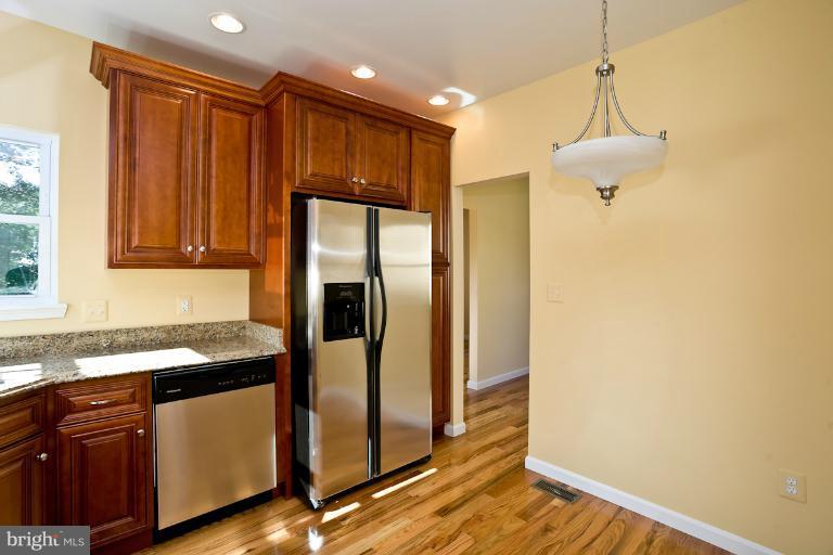 607 Tunbridge Road Baltimore, MD 21212 - Photo 14 of 30 Kitchen