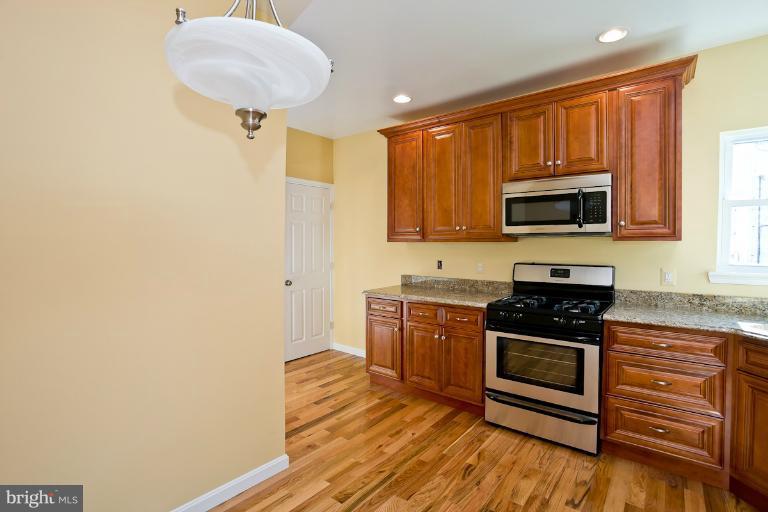 607 Tunbridge Road Baltimore, MD 21212 - Photo 19 of 30 Kitchen