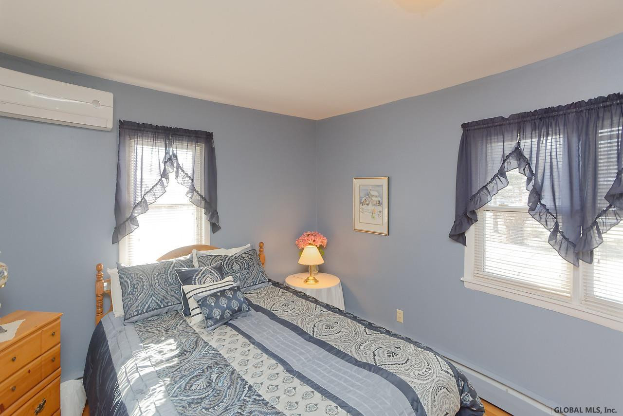 119 Guideboard Road Halfmoon, NY 12188 - Photo 13 of 19 Photo 13