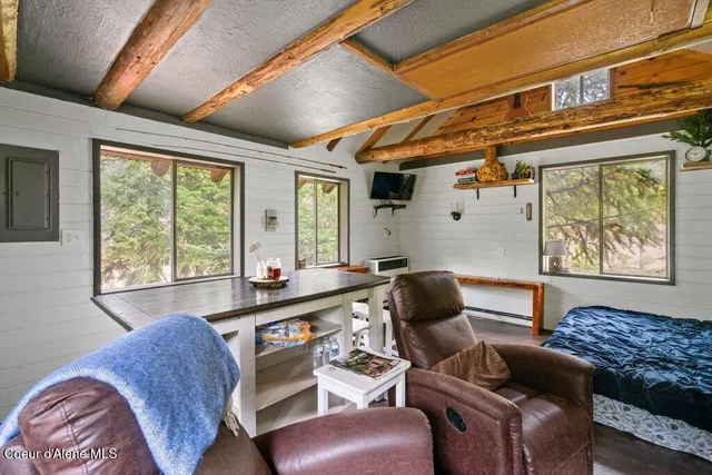 $675,000 | 20308 East Canary Creek Road, Cataldo, ID 83810