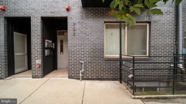 $329,000 | 906 North 16th Street, Unit 3R, Philadelphia, PA 19130