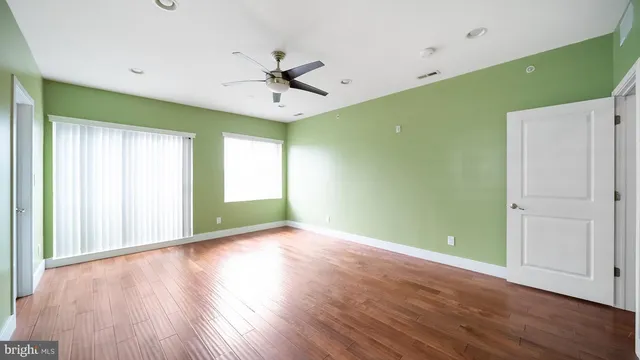 $329,000 | 906 North 16th Street, Unit 3R, Philadelphia, PA 19130