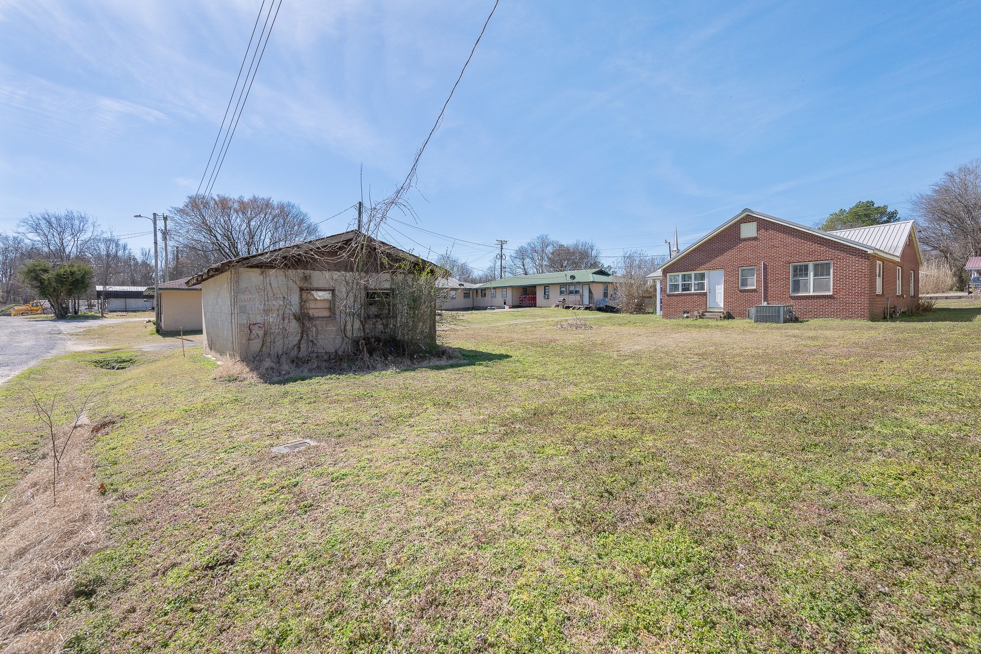 1213 Perryville Road Parsons, TN 38363 - Photo 27 of 32 a house view with a garden space