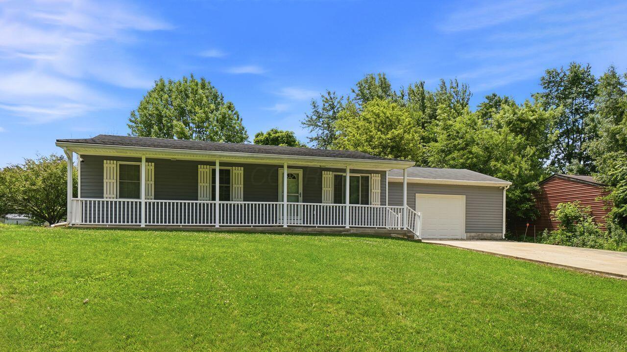 4432 White Road Centerburg, OH 43011 - Photo 3 of 37