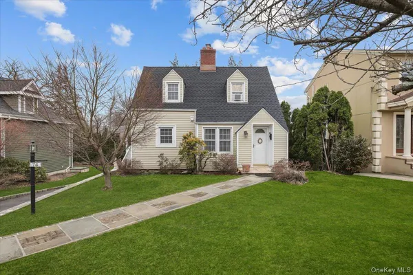 $960,000 | 74 White Road, Scarsdale, NY 10583