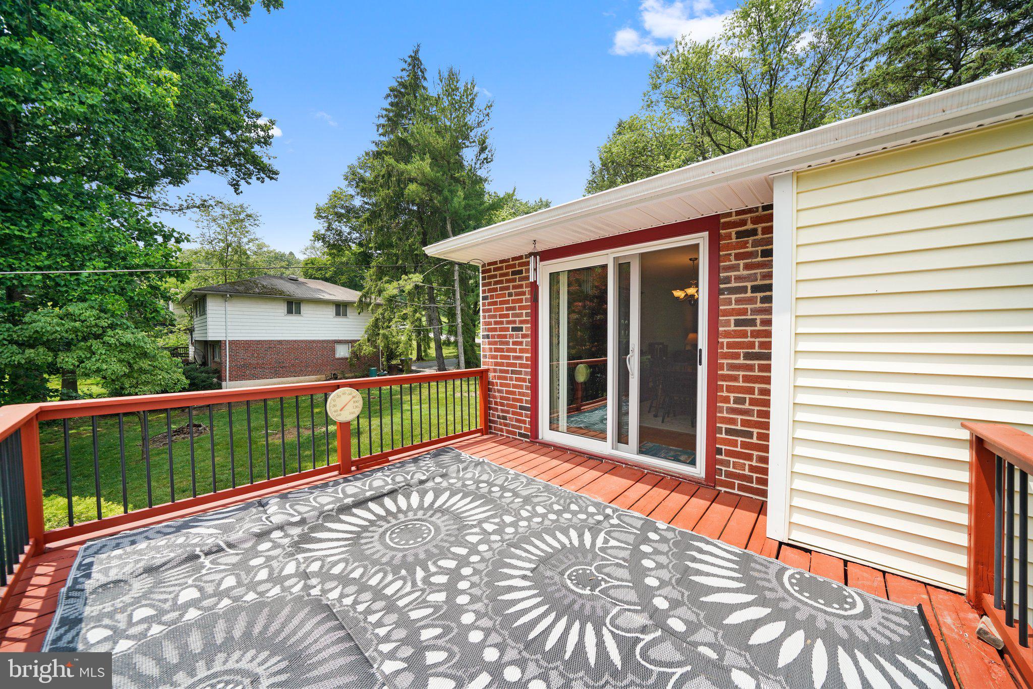 172 Mansion Road Newtown Square, PA 19073 - Photo 18 of 36 Deck off Dining Room